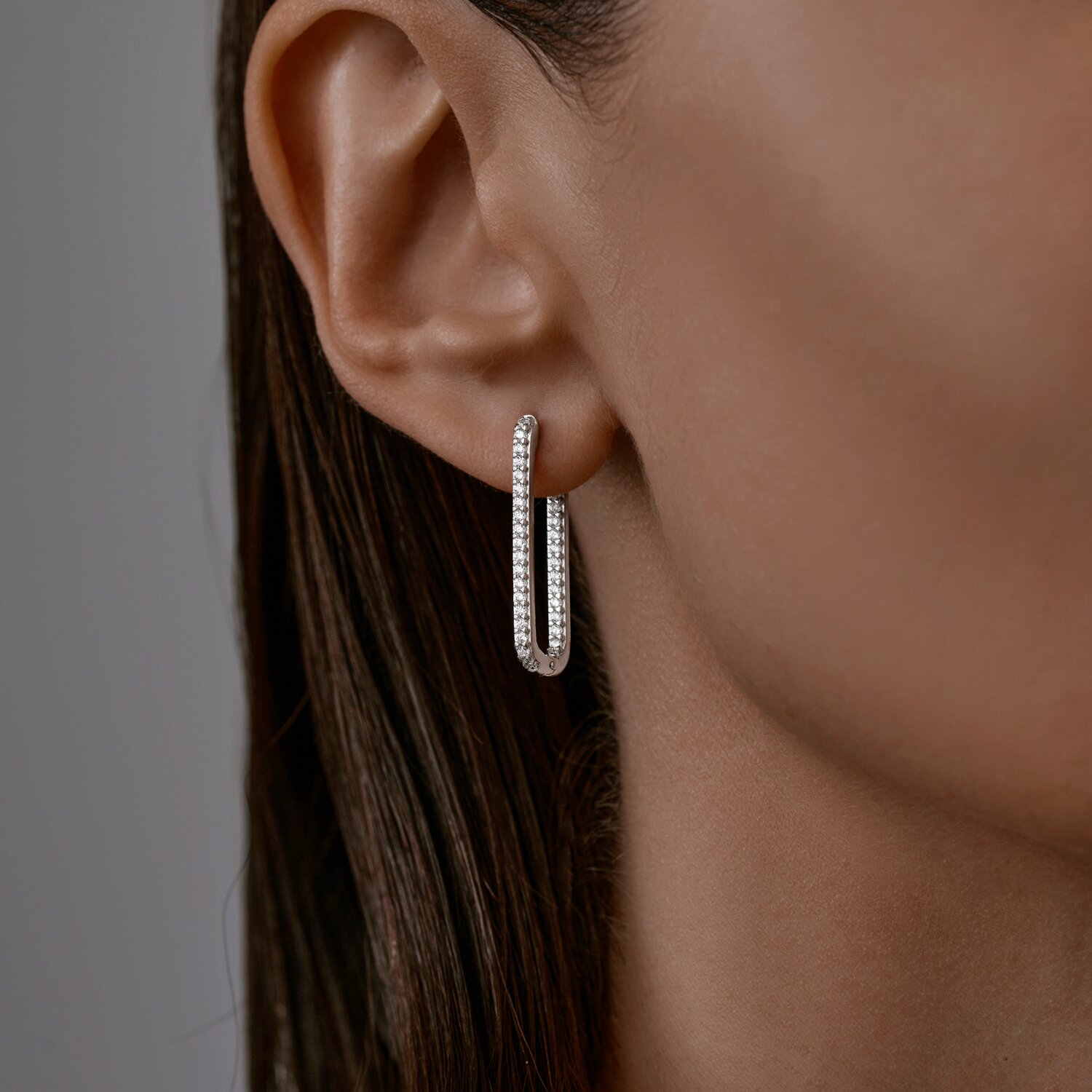 Moderne Ohrringe aus 925 Silber mit Zirkonia