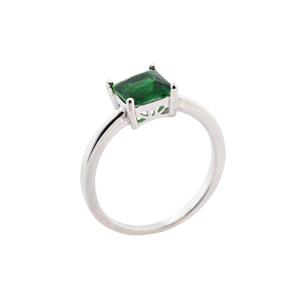 Schmuckset aus 925 Silber mit grünen Zirkonia: Ohrringe + Anhänger + Damenring