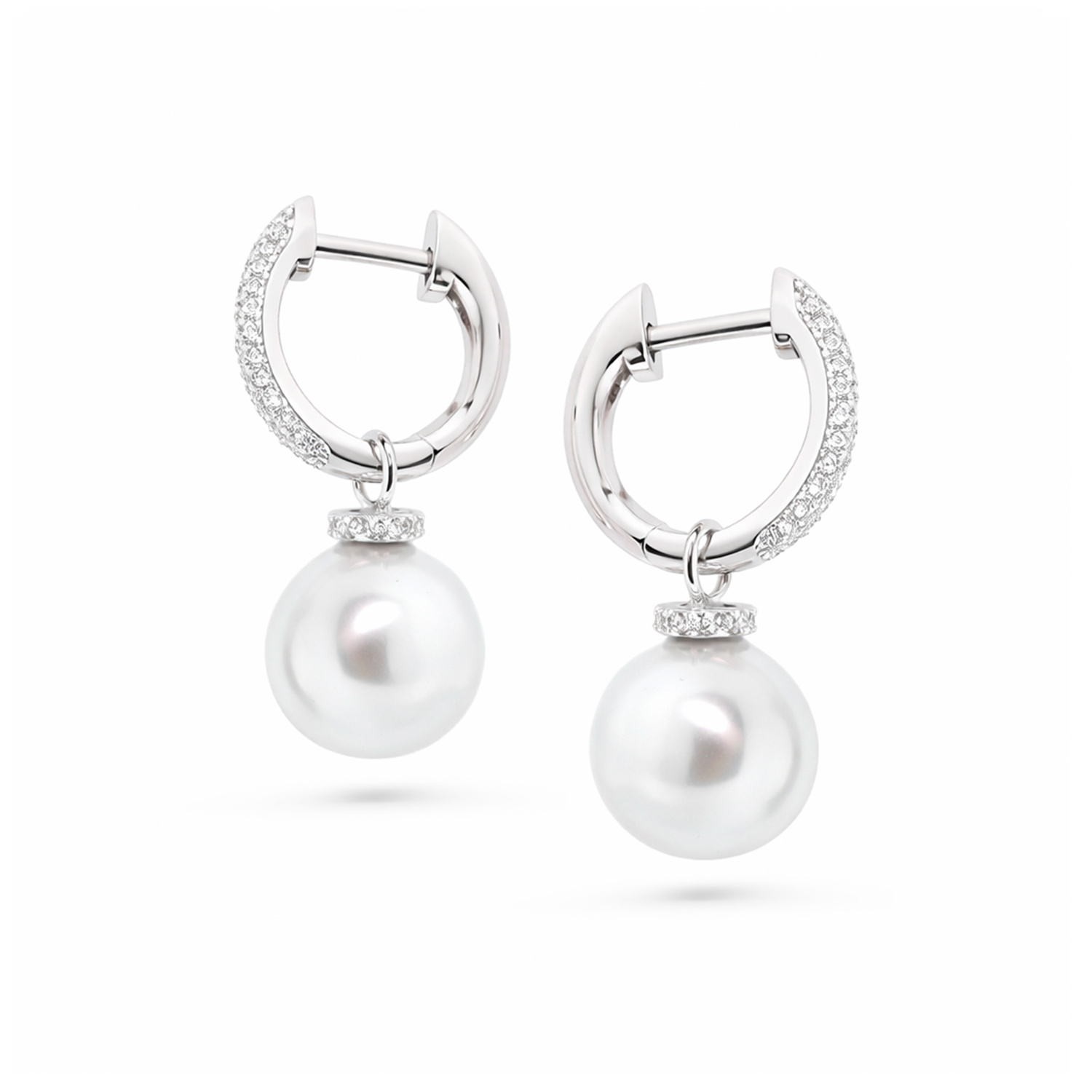 Ohrringe aus 925 Silber mit Zirkonia und hängenden Perlen